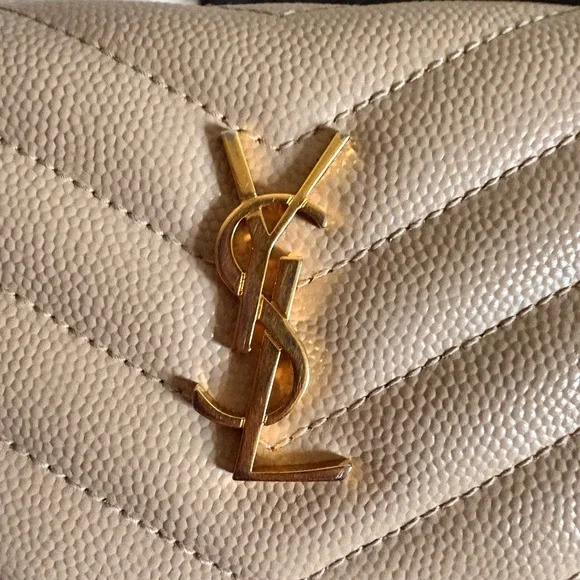 Saint Laurent Beige Chevron Quilted Card Holder with Gold YSL - Picture 5 of 7